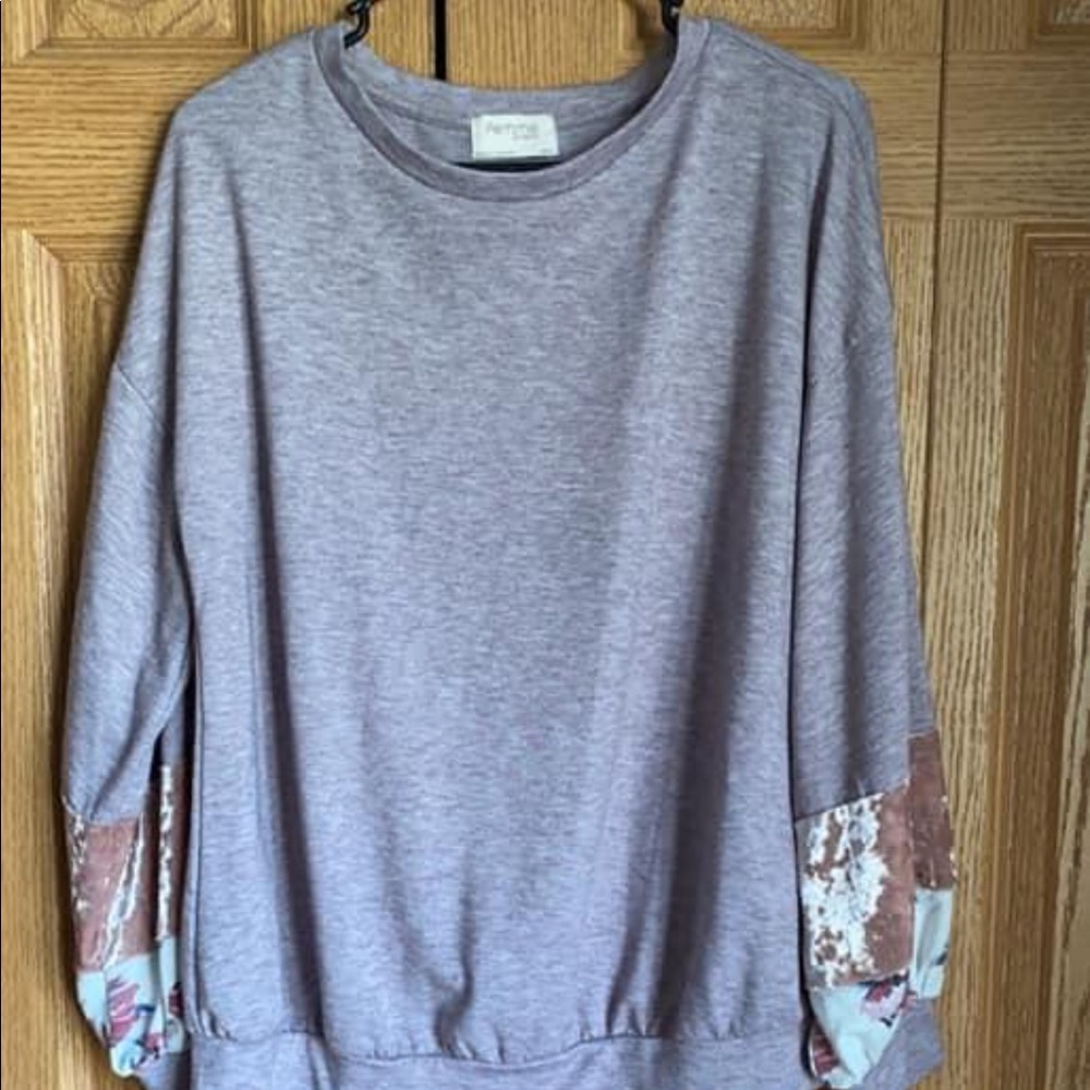Balloon sleeve shirt